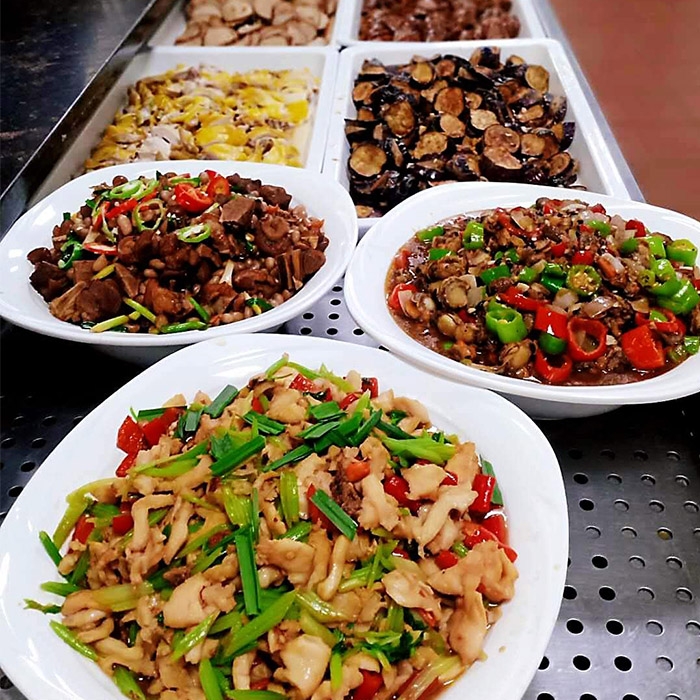 为什么越来越多的企业选择食堂承包?